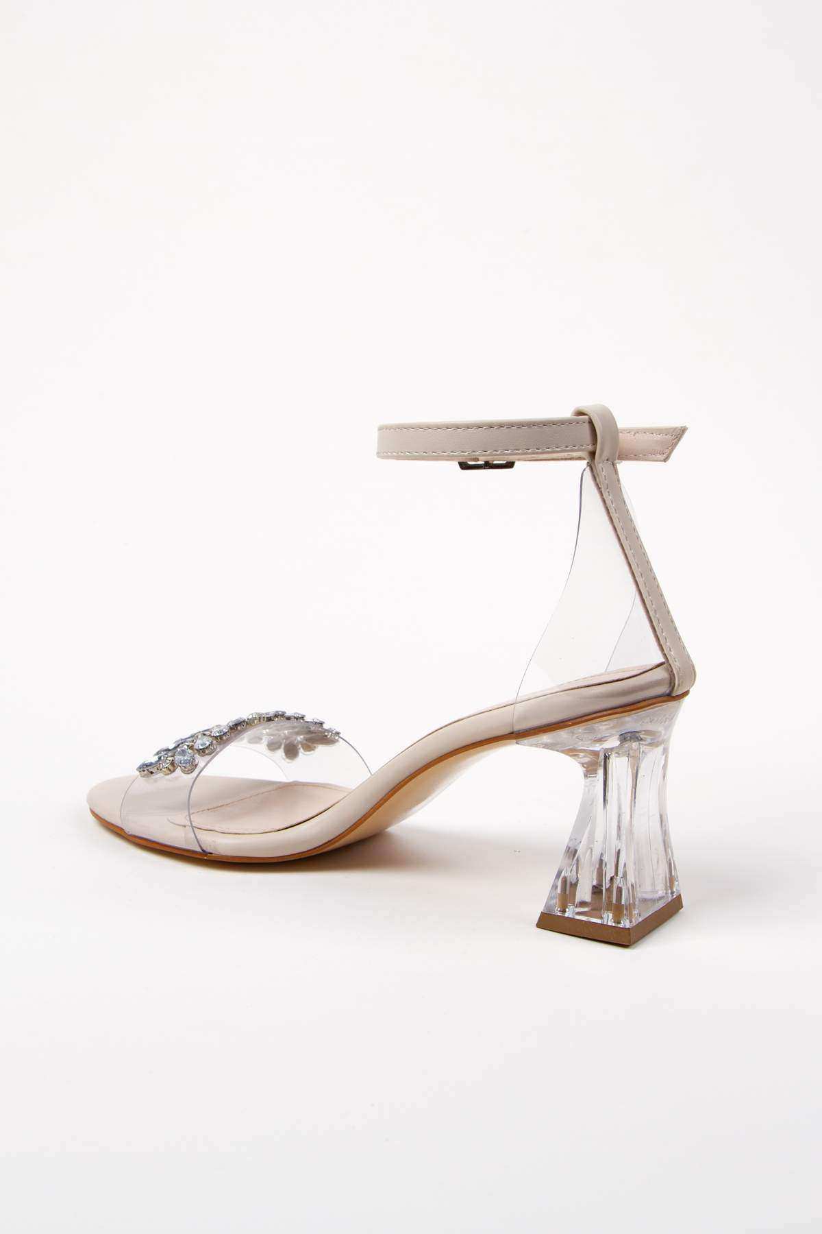 Kadın Yazlık Bej Arkası Kapalı Şeffaf Tek Bantlı Taş Detaylı Şeffaf Topuklu Ayakkabı