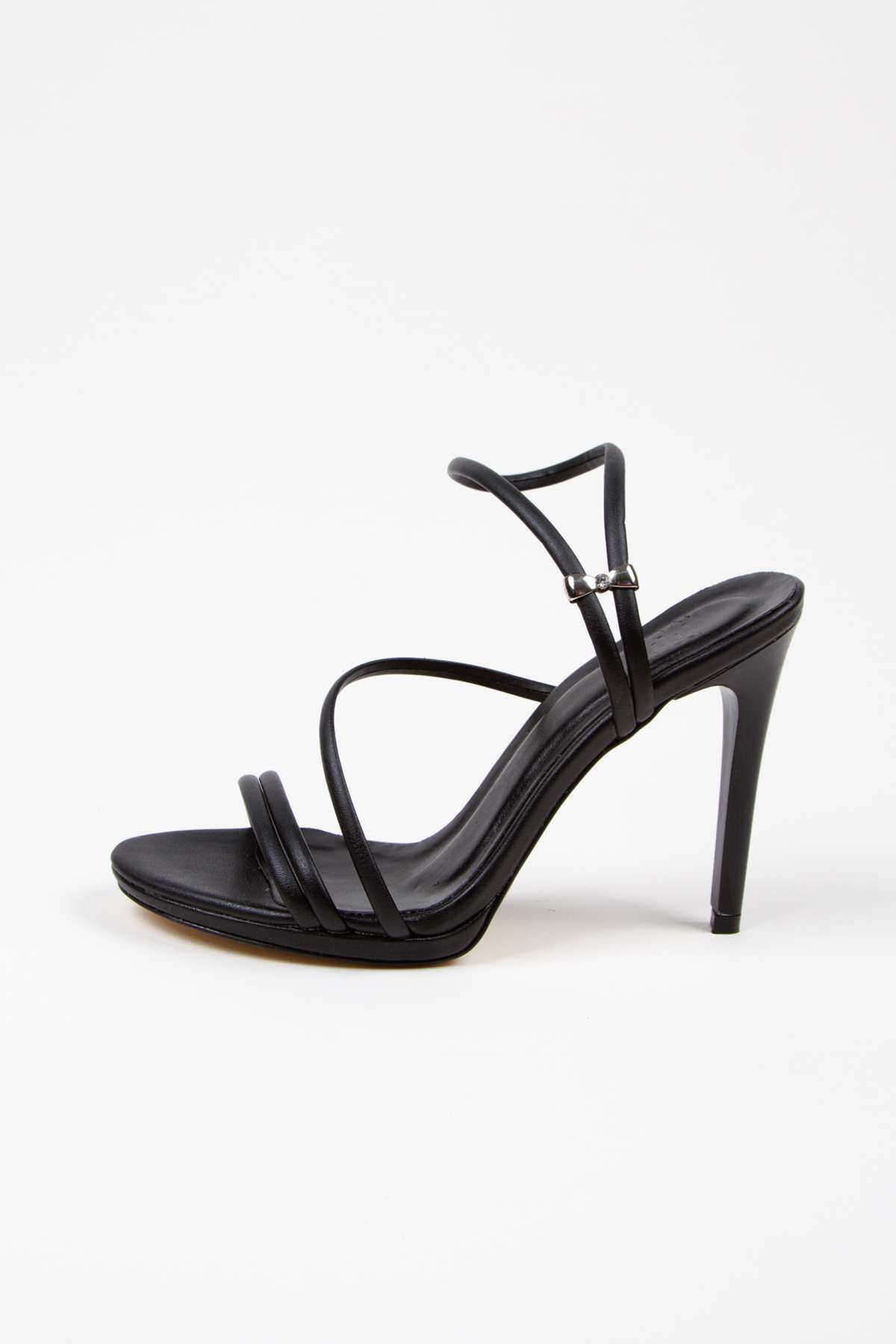 Kadın Yazlık 10 cm Siyah İnce Topuklu Platformlu Ayakkabı
